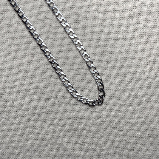 Minimalist Light Cuban Link Chain